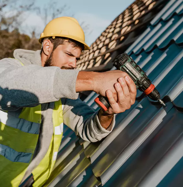Bedford Homeowners Count on Bedford Roofing Service for Steel Roofing Excellence