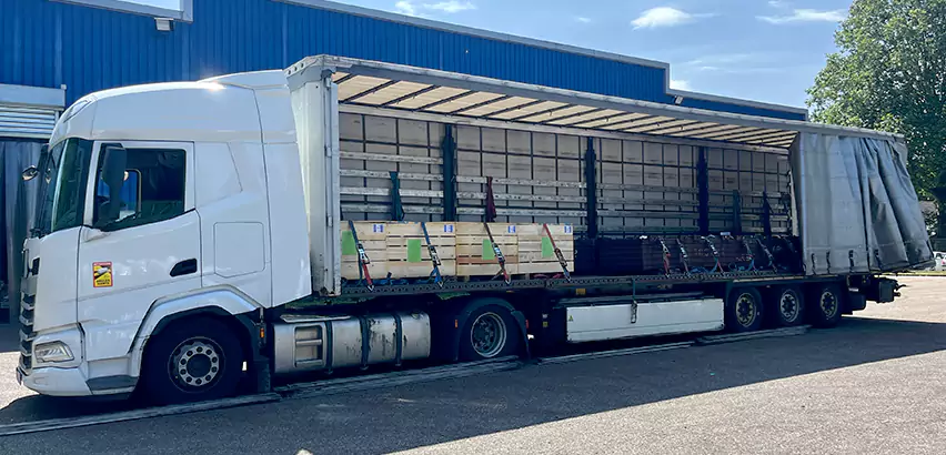 Translucent Trailer Roof Repair in Bedford