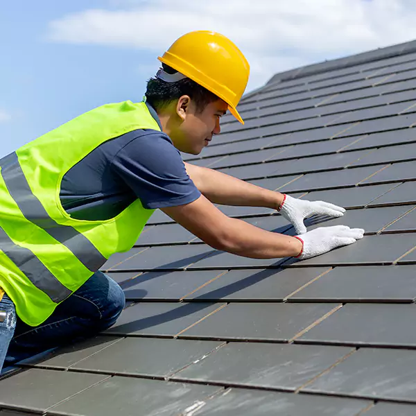 Why Bedford Businesses Rely on Bedford Roofing Service for Roof Maintenance?